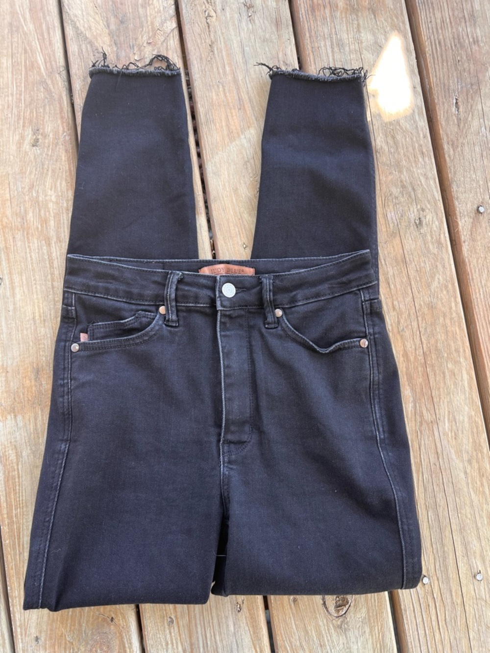 Judy Blue Black High Rise Skinny Jeans Raw Hem Sz 3/26